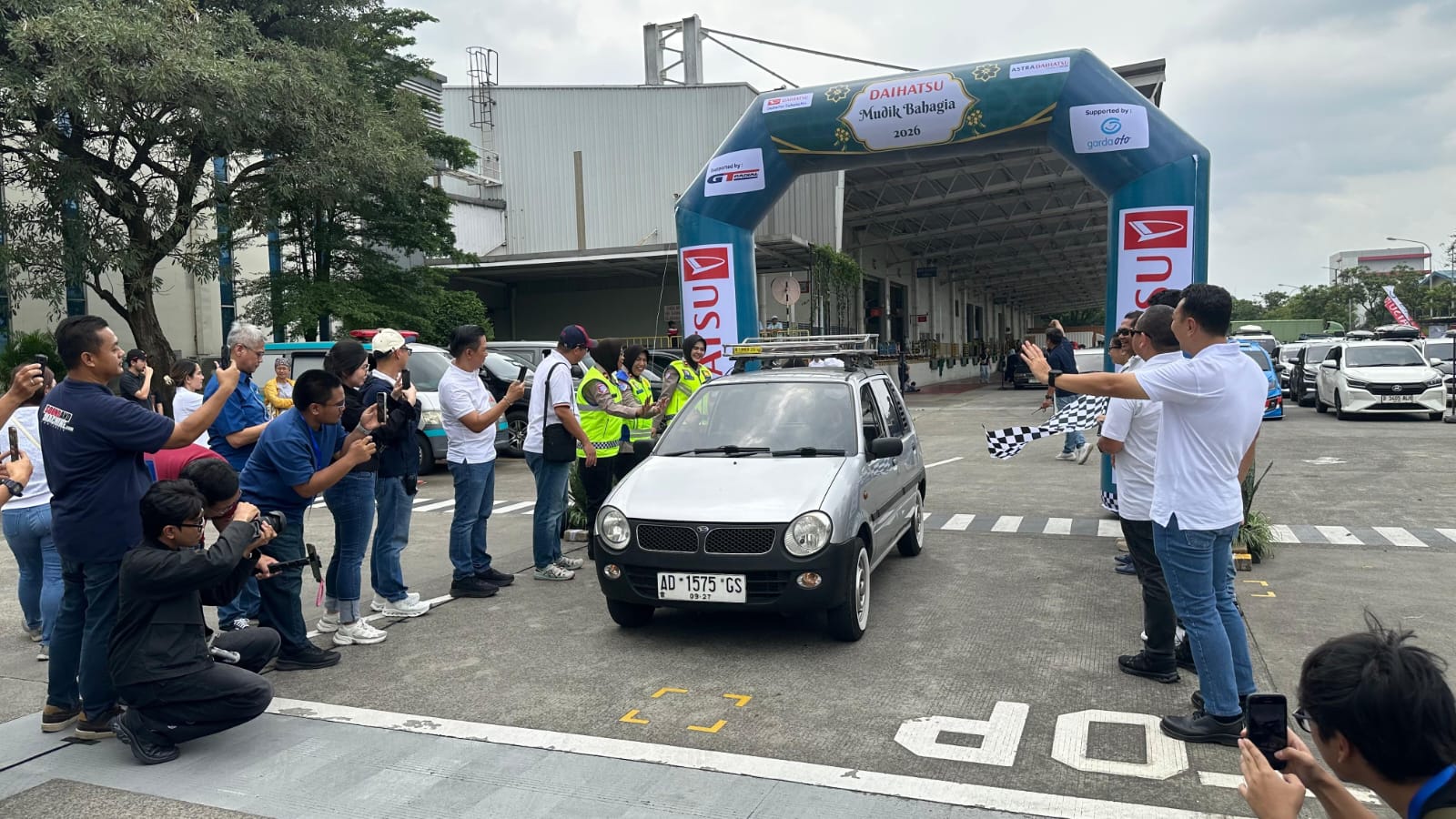 Daihatsu Berbagi, Bersama, Bahagia Lewat Mudik Bersama Sahabat Klub.