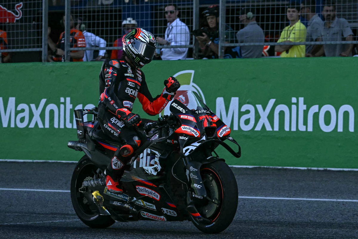 Aprilia tampil menggila di awal MotoGP 2026 lewat kemenangan Marco Bezzecchi di GP Thailand. Apakah dominasi Ducati mulai tergeser?