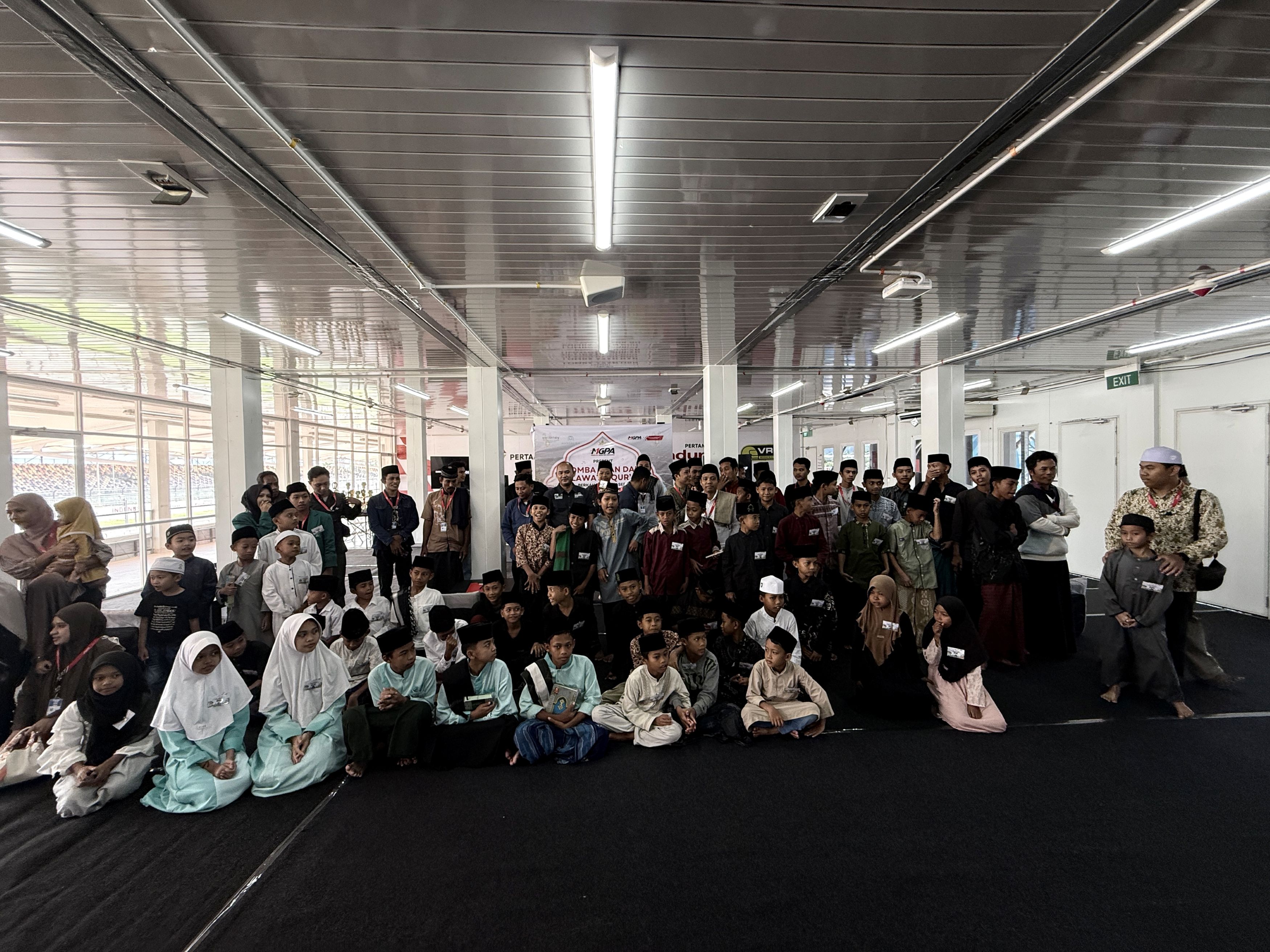 Puluhan peserta mengikuti lomba azan dan tilawatil Quran dalam kegiatan Berkah Ramadan Seru yang digelar MGPA di Sirkuit Mandalika, Kamis (12/3).