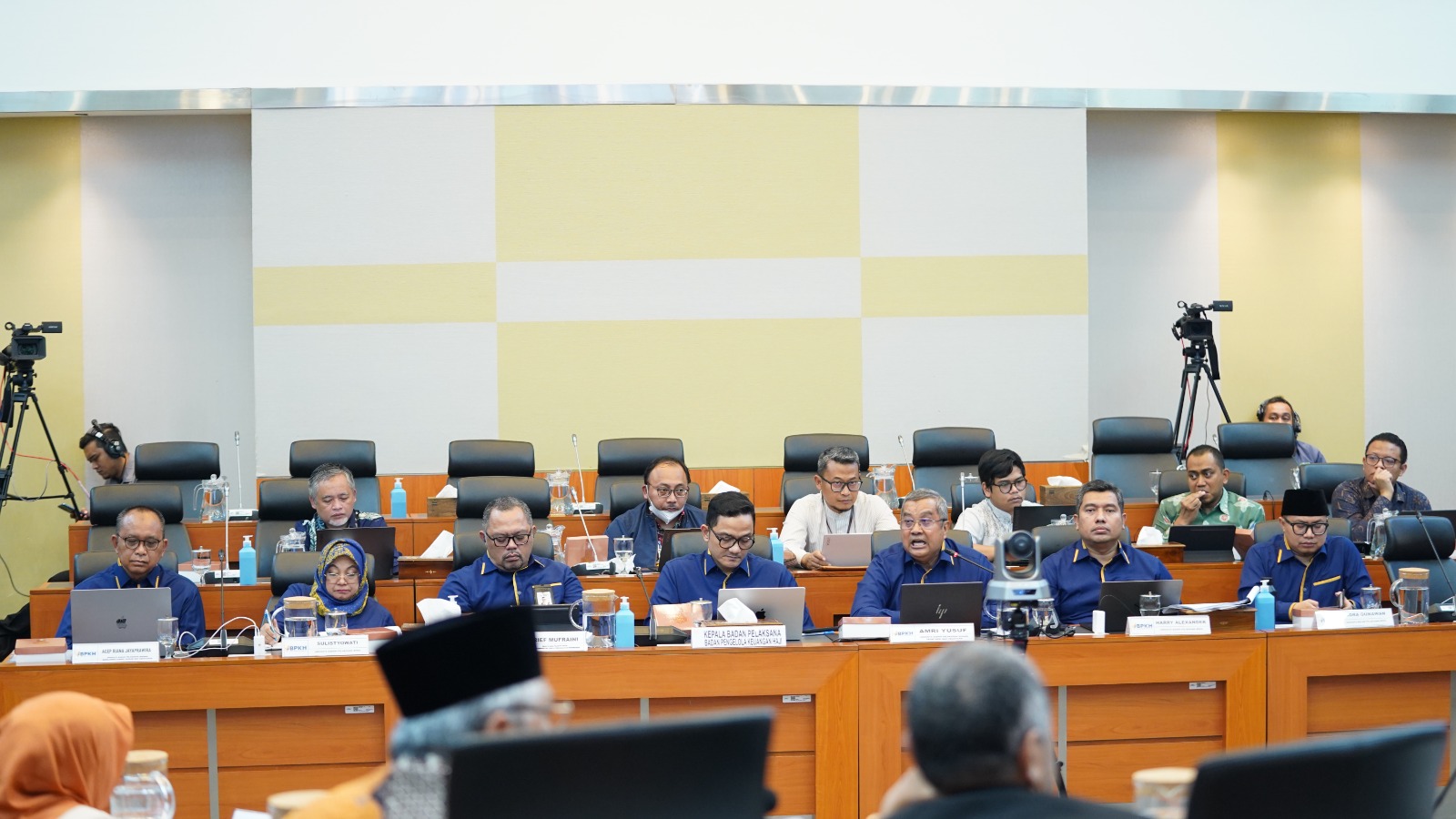 Jajaran pengurus Badan Pengelola Keuangan Haji (BPKH) saat Rapat Dengar Pendapat dengan Komisi VII DPR RI. (Dok. BPKH)