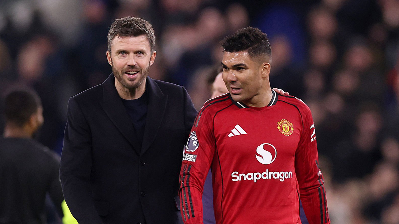  Metode latihan Michael Carrick di Manchester United dipuji pemain. Singkat, intens, dan efektif menjaga fokus serta struktur permainan tim.
