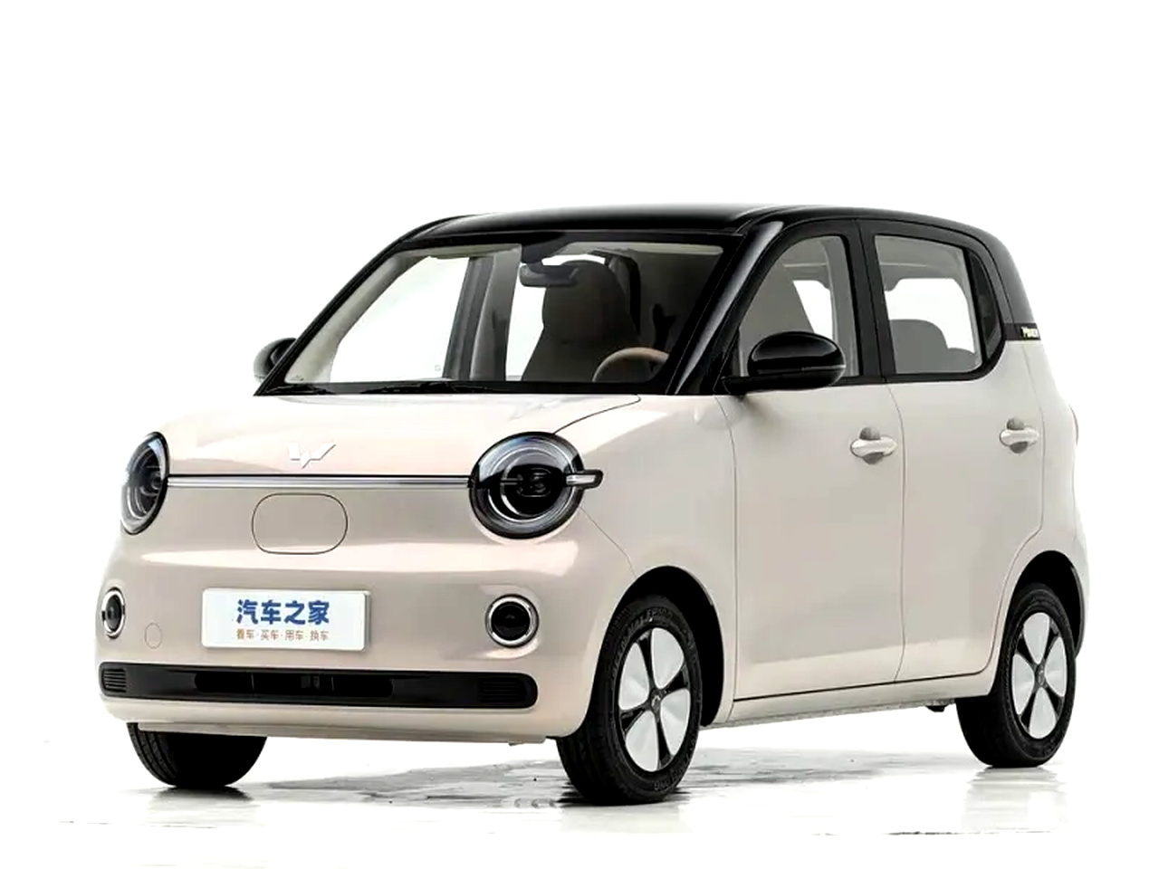 BERDESAIN MANIS: New Wuling Hongguang MiniEV, mobil listrik yang memiliki desain modern, belum lama ini diluncurkan di pasar Tiongkok.