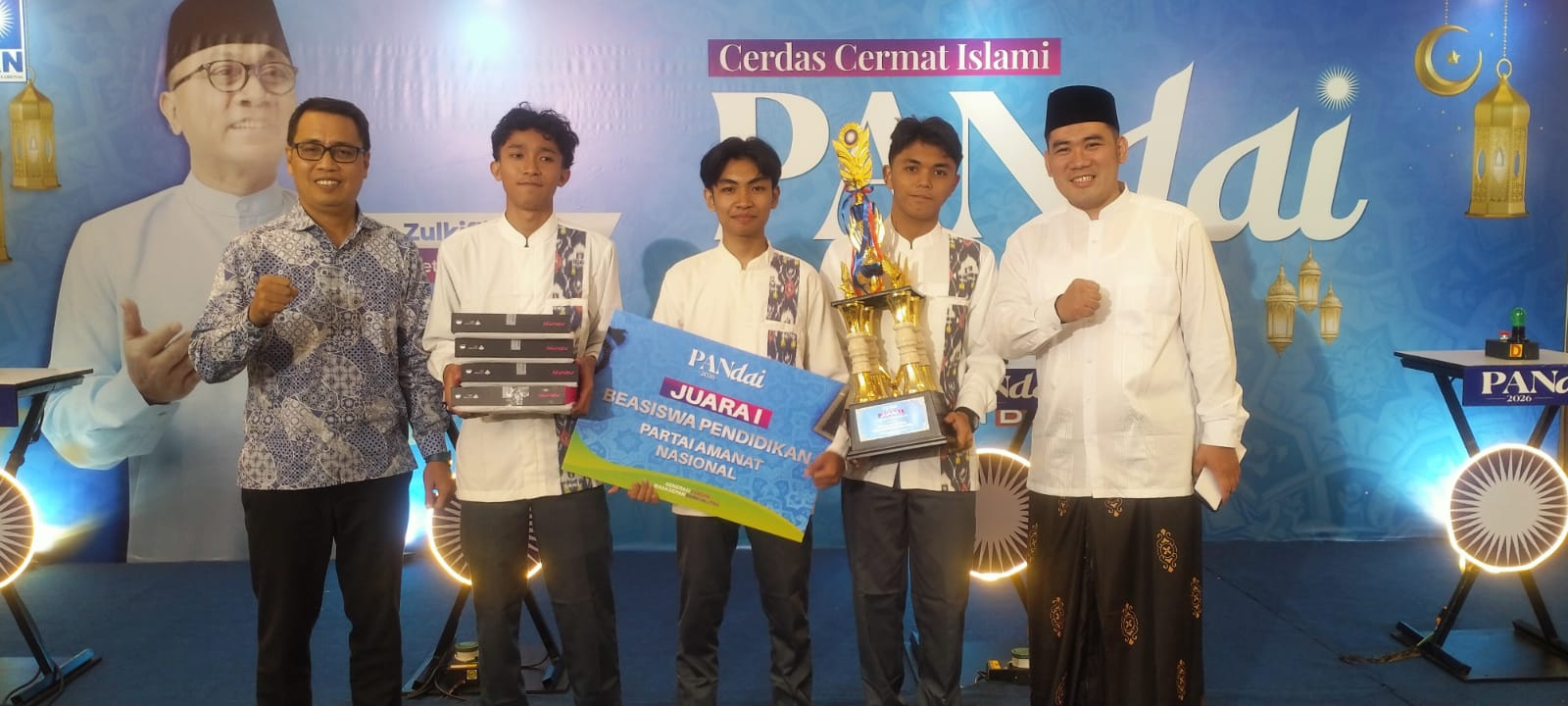 Siswa MAN 2 Mataram meraih juara lomba cerdas cermat PANDai 2026 tingkat nasional yang digelar di Kantor DPP PAN, Pasar Minggu, Jakarta Selatan.