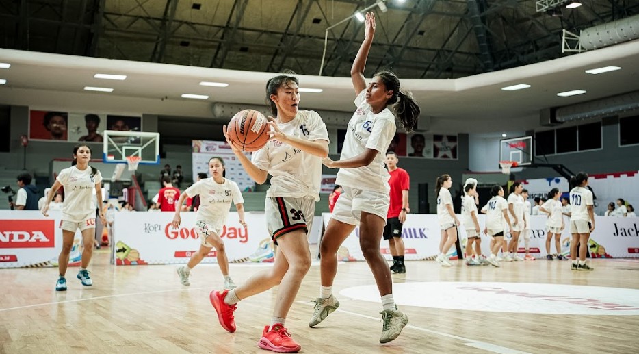Sepuluh talenta muda basket siap bersaing memperebutkan tiket ke Amerika Serikat.