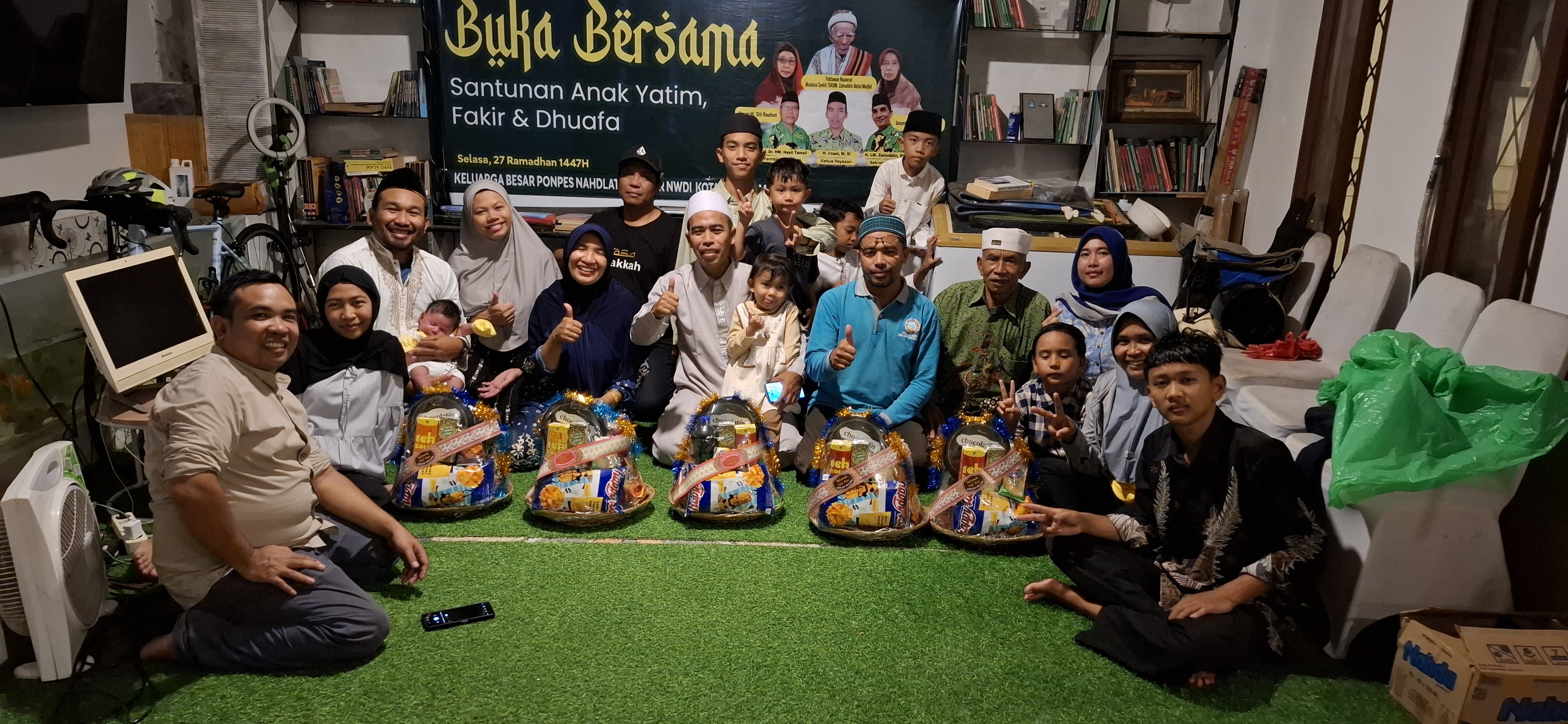 Ponpes Nahdlatul Abror NWDI Mataram, Berbagi untuk Yatim dan Dhuafa.