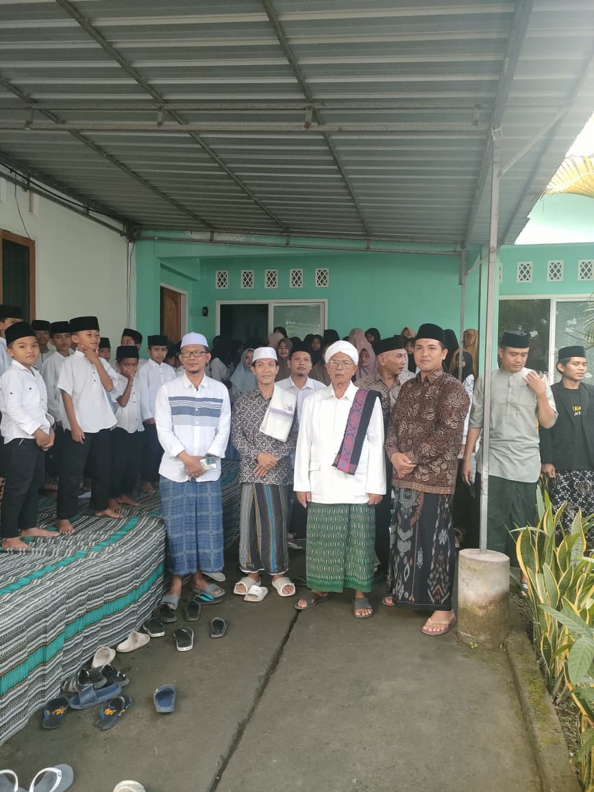 Program Sambang TPQ resmi dimulai dengan titik awal di TPQ Nurul Muhajirin, Praya, Selasa (17/3). 