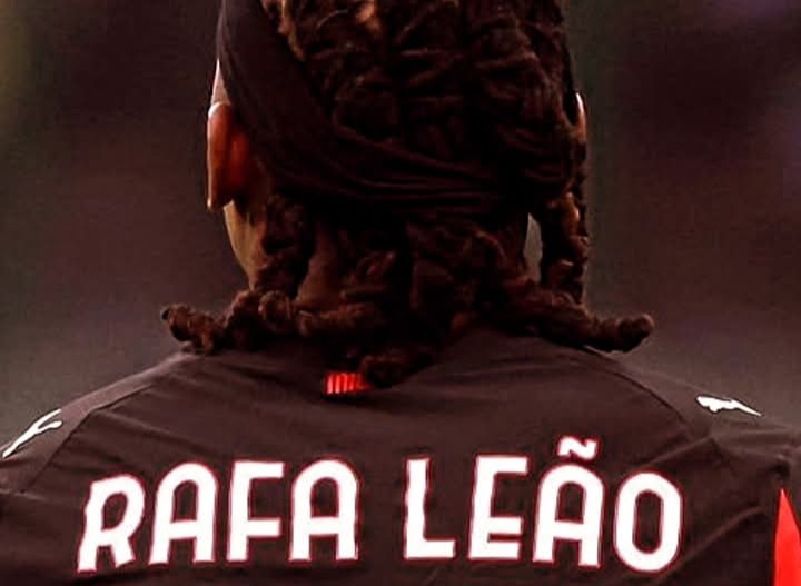Isu penjualan Rafael Leao tiba-tiba menguat setelah kekalahan AC Milan atas Lazio, bahkan calon penggantinya telah ada. 