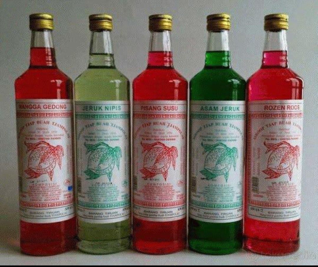 Deretan sirup lokal legendaris seperti Tjampolay jarang dilirik tapi punya rasa juara saat Lebaran.