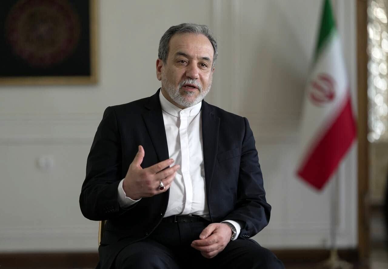 Menlu Iran Abbas Araghchi tegaskan perang bukan keinginan Iran dan menolak gencatan senjata sementara.
