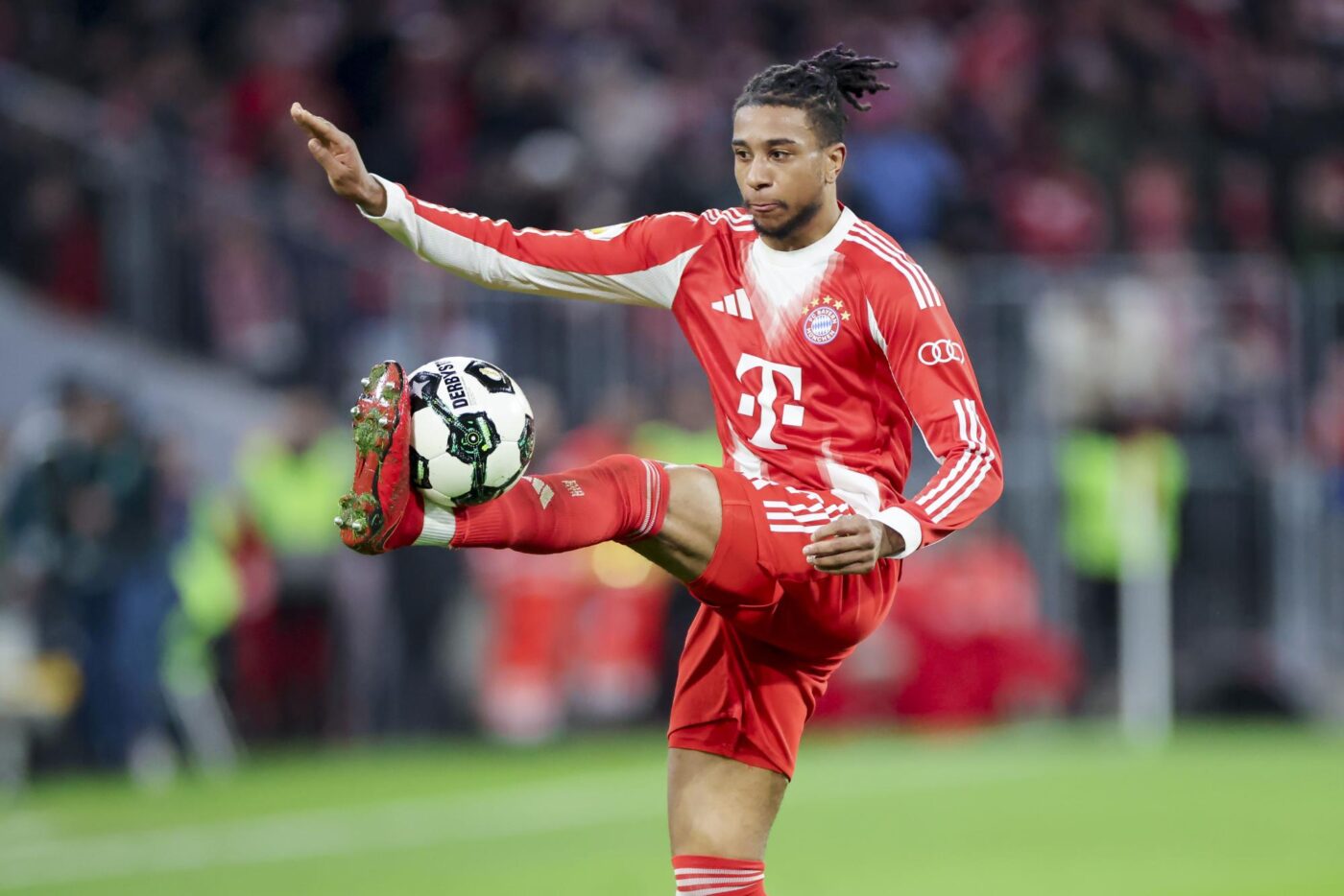 Real Madrid siapkan skenario gila! Michael Olise masuk radar utama Florentino Perez untuk proyek Galactico baru di Bernabeu.