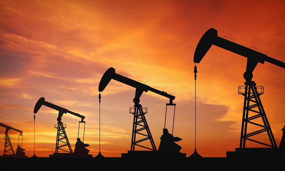 Aktivitas produksi minyak Saudi Aramco tetap berjalan intensif dengan teknologi canggih dan efisiensi tinggi, menjaga stabilitas pasokan energi global di tengah tekanan pasar.