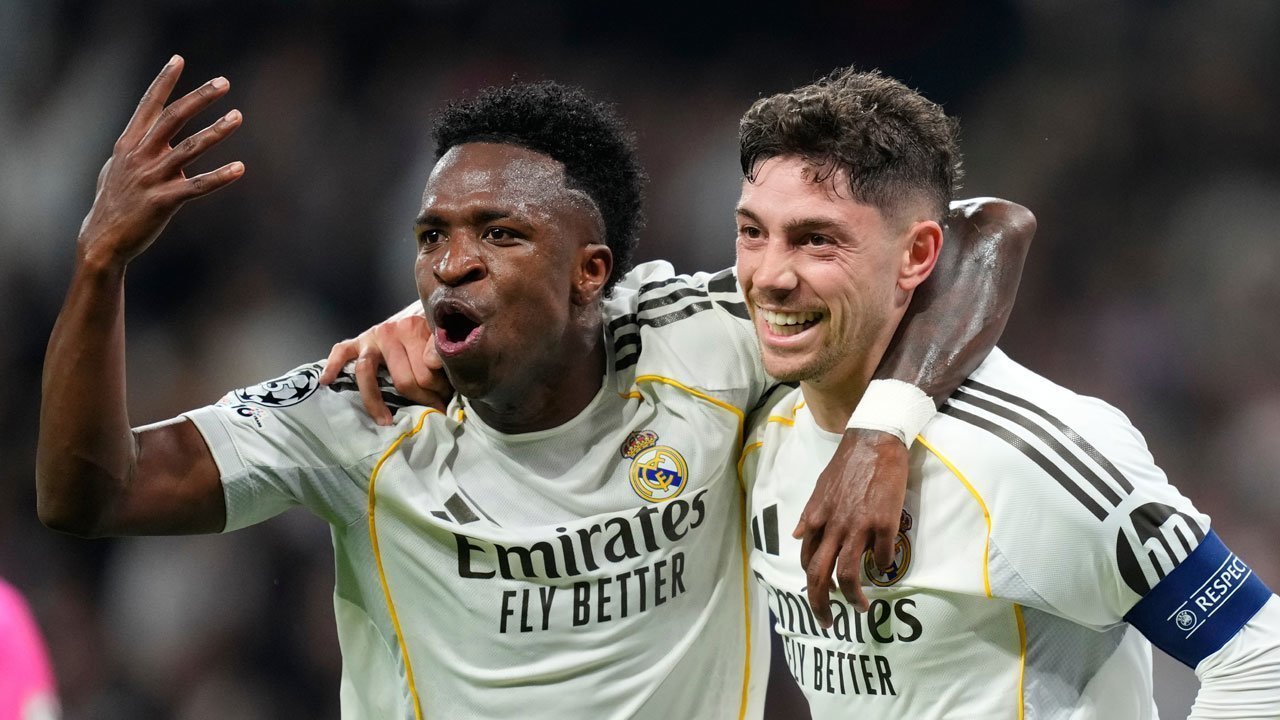 Drama 5 gol di Bernabeu! Real Madrid menang 3-2 atas Atletico lewat aksi Vinicius &amp; Valverde.