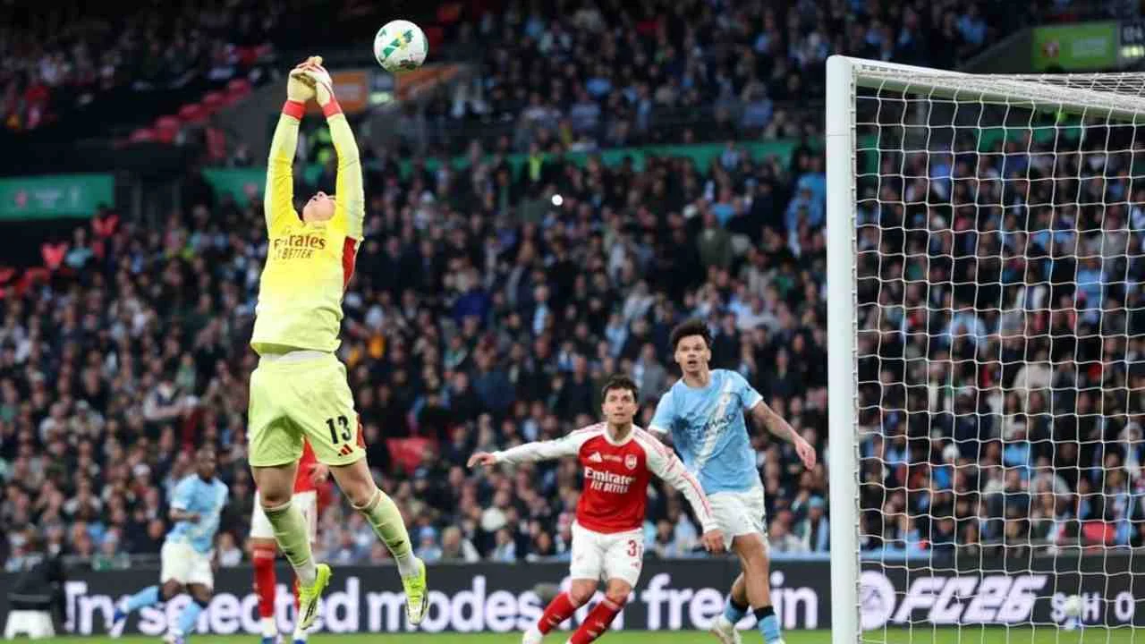 Sempat tampil atraktif, gawang Kepa Arrizabalaga akhirnya bobol dua kali oleh aksi Nico O&rsquo;Reilly di babak kedua.