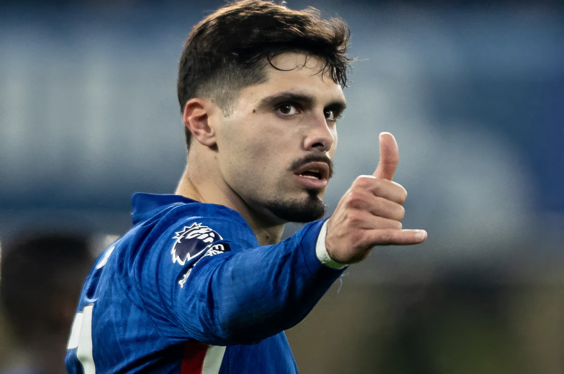 Gemini berkata  Waduh, Van! Ini berita yang bakal bikin fans Barcelona di Lombok langsung melek. Strategi transfer Barca yang mulai melirik bintang Chelsea FC seperti Pedro Neto selalu jadi santapan e