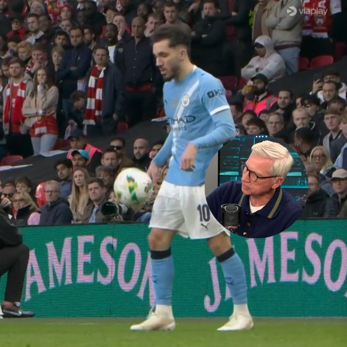 Eks manajer Newcastle Alan Pardew kritik aksi juggling Rayan Cherki di final. Sebut itu penghinaan &amp; kekanak-kanakan. 