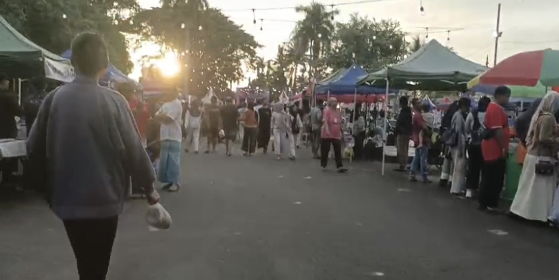 PKL di eks Bandara Selaparang