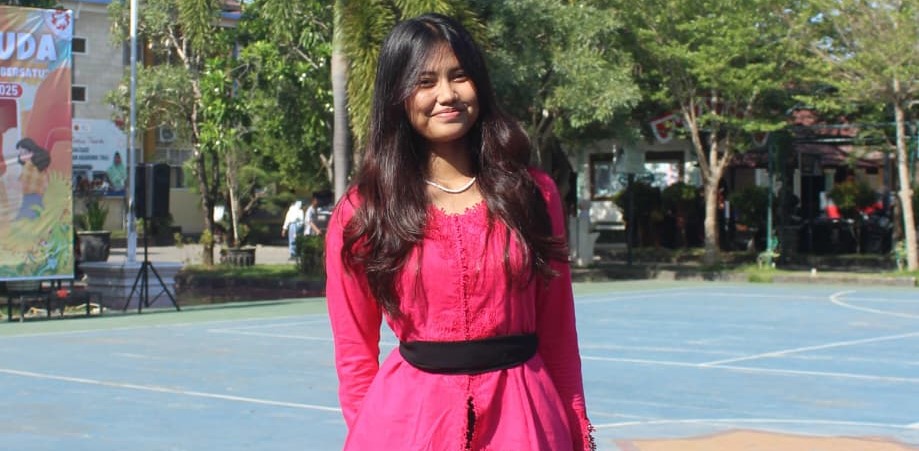 Ni Kadek Nilam Wirasana Putri, siswi SMAN 3 Mataram gagal juara dan petik pelajaran di Olimpiade Bahasa Jerman.  