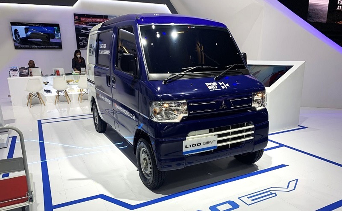 MINIM EMISI: Mobil Mitsubishi L100 EV, solusi kendaraan bisnis tanpa emisi.