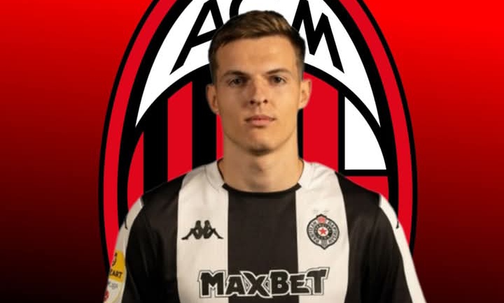 HERE WE GO: Striker baru AC Milan Andrej Kostic. 