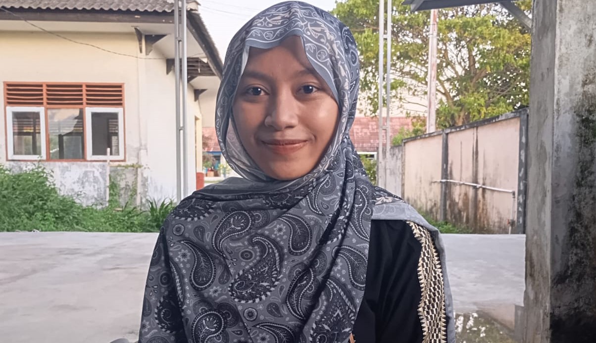 Almira Yuni Saepvitha, Atlet Hoki SMPN 23 Mataram yang konsisten ukir prestasi.