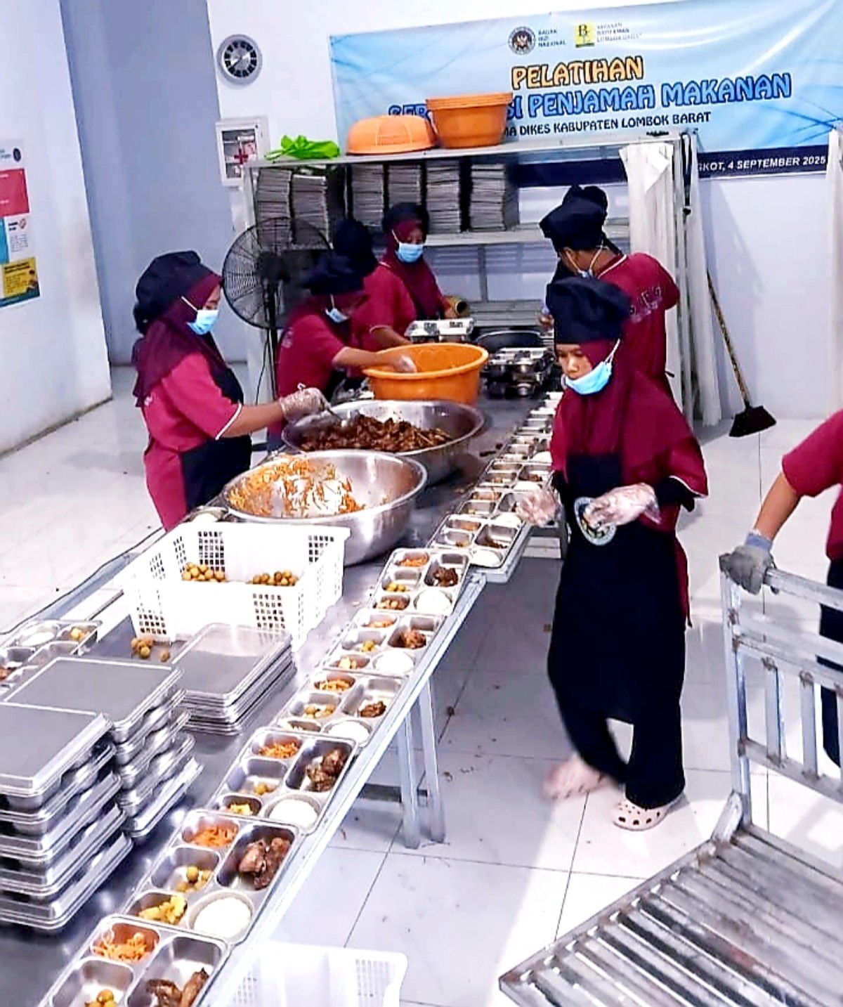 Yayasan Batu Emas Lombok Barat membuktikan bahwa skala besar bukan halangan untuk menjaga kualitas rasa dan standar nutrisi.