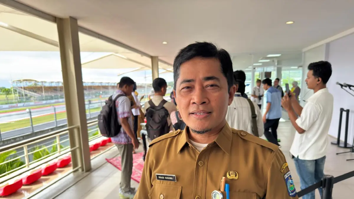 Kepala DPMPTSP NTB Irnadi Kusuma (YUYUN/LOMBOK POST)