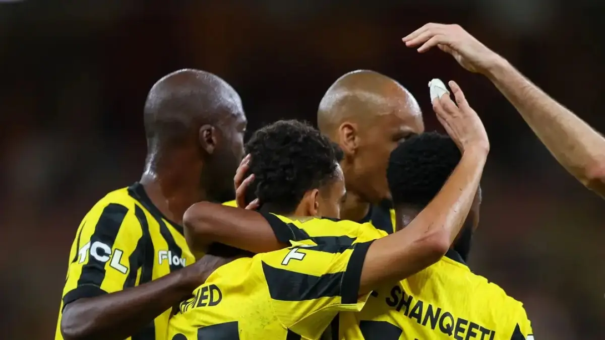 Para pemain Al-Ittihad merayakan kemenangannya. (Getty Images)