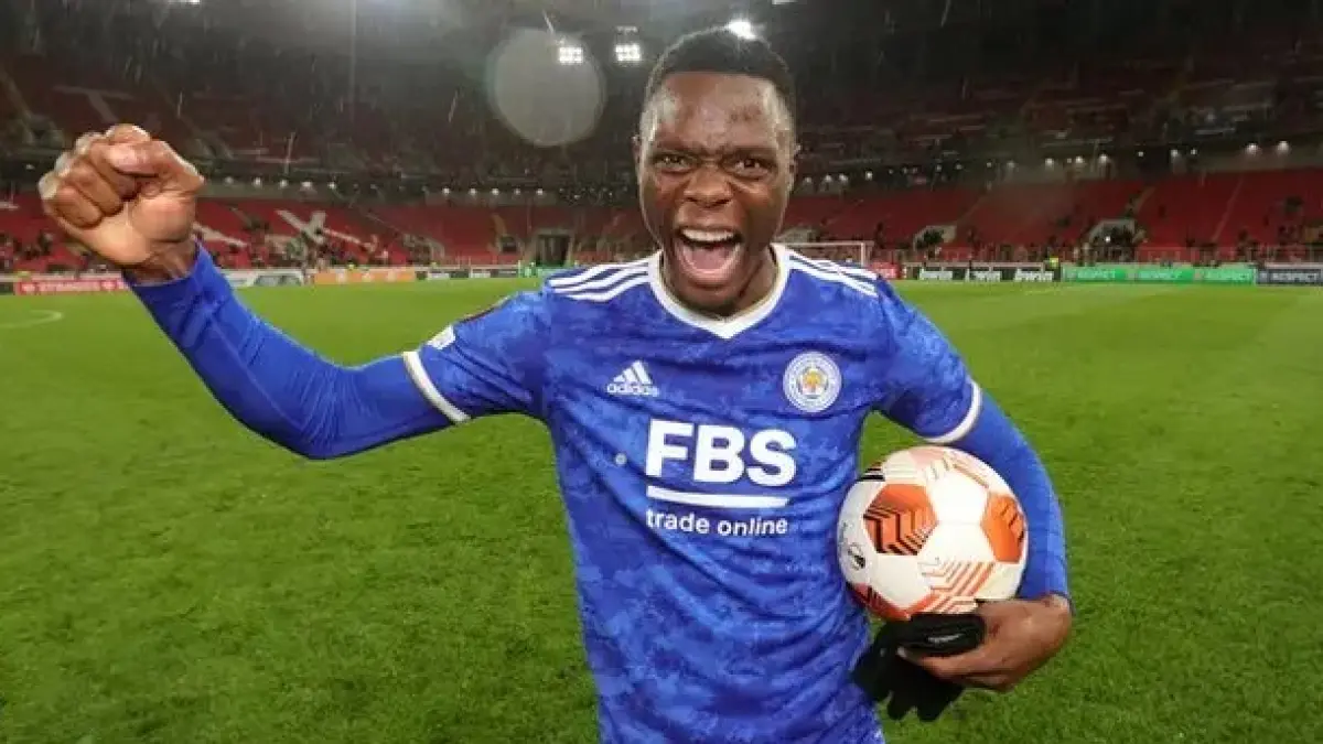 Patson Daka muncul sebagai pahlawan Leicester City dengan memborong dua gol pada menit ke-4 dan menit ke-81. (Getty Images)
