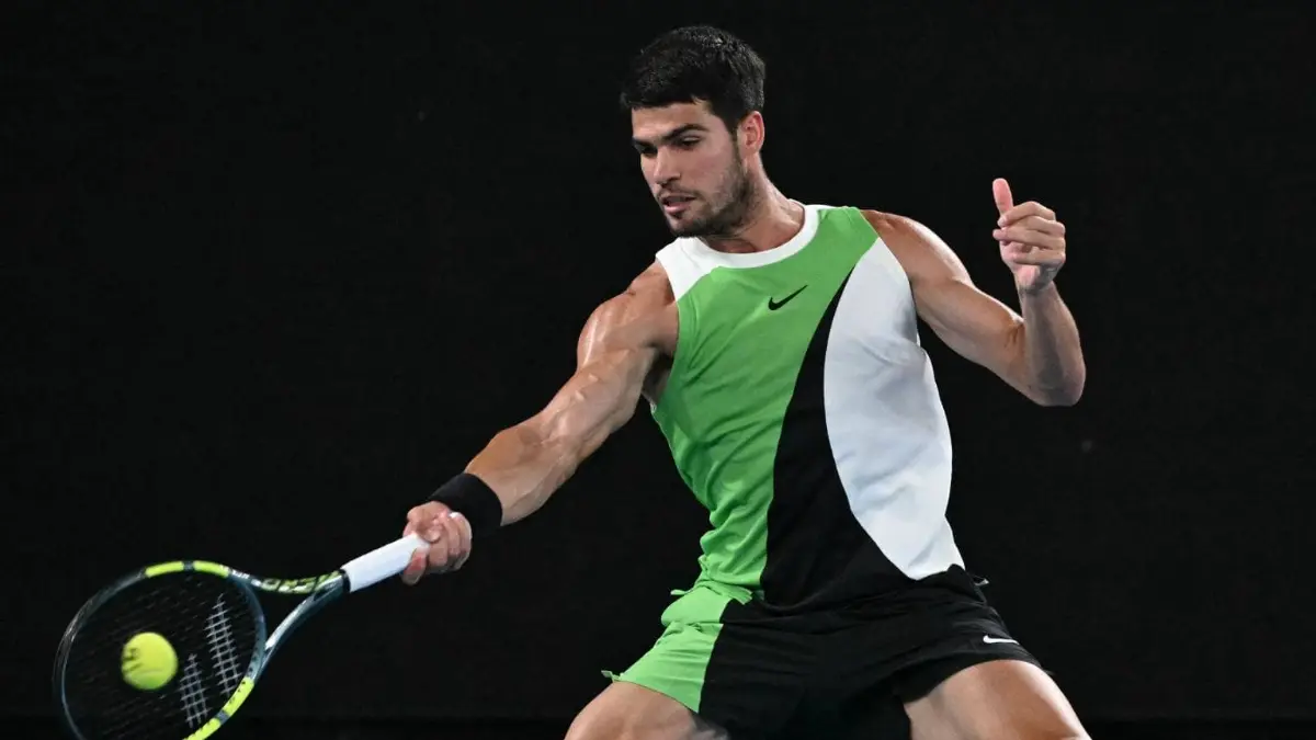 Alcaraz bangkit dari Miami dengan latihan di Murcia bersama Landaluce jelang Monte-Carlo, sambil menjaga peluang bertahan di ranking 1 dunia.