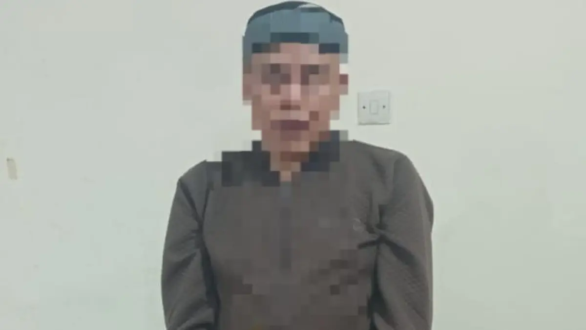SABU DIKIRIM DARI BATAM: Polisi menggelar barang bukti sabu yang dimiliki pria berinisial T di Aikmel, Lotim, beberapa waktu lalu. (POLRES LOTIM FOR LOMBOK POST)