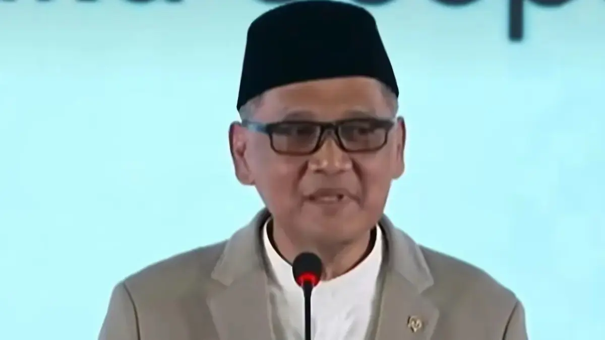 Menteri Haji dan Umrah Mochamad Irfan Yusuf menjelaskan wacana war tiket haji. (Instagram @kemenhaj)