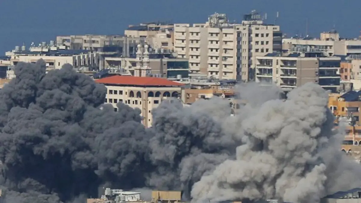 Empat orang tewas dan 30 lainnya luka-luka akibat serangan udara Israel di pinggiran selatan ibu kota Lebanon, Beirut. (Sputnink/RIA Novosti)