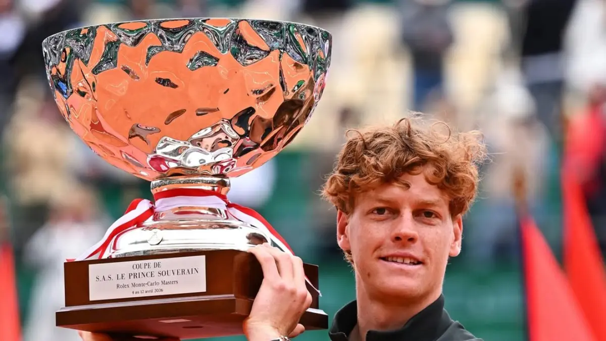 Jannik Sinner juara Monte-Carlo 2026 usai kalahkan Carlos Alcaraz. Raih gelar Masters 1000 tanah liat pertama dan kembali jadi nomor 1 dunia ATP. (Instagram Jannik Sinner)