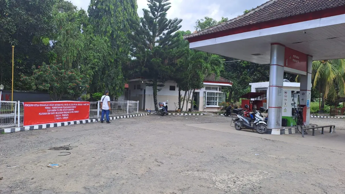 Aktivitas pengisian BBM di SPBU wilayah Lombok Utara tetap berjalan normal, Pertamina pastikan pasokan aman di tengah proses eksekusi lahan.