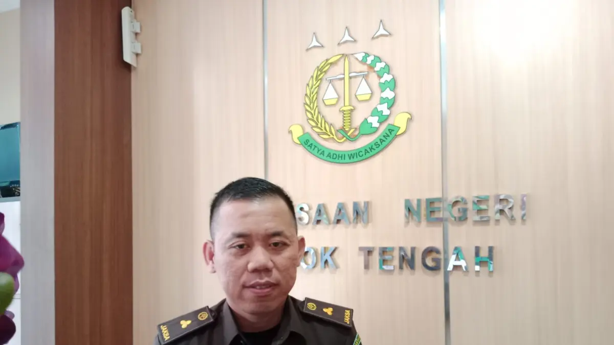 Kepala Seksi Intelijen Kejari Lombok Tengah Alfa Dera (Dewi/Lombok Post) 