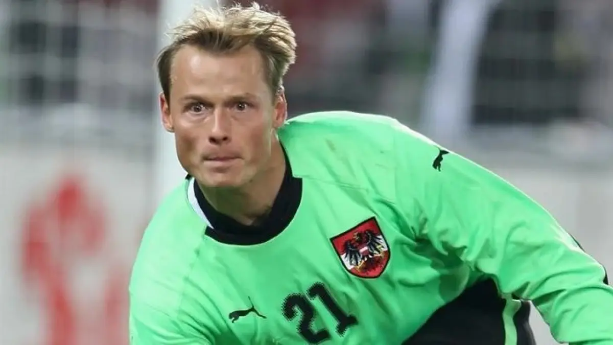 Alex Manninger.