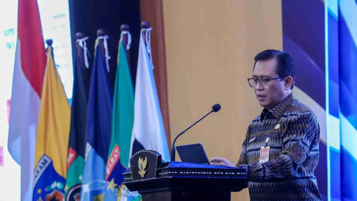 Dirjen Bina Pembangunan Daerah Kemendagri Restuardy Daud (Diskominfotik NTB for Lombok Post)