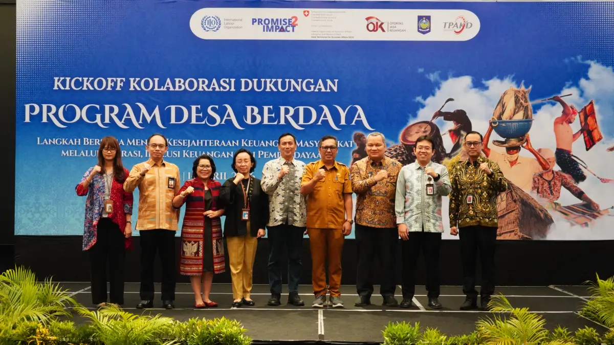 KOLABORASI: Industri Jasa Keuangan (IJK) berkolaborasi mendukung program Desa Berdaya di NTB, mulai dari penguatan inklusi hingga kesejahteraan keuangan masyarakat. (IST/LOMBOK POST)