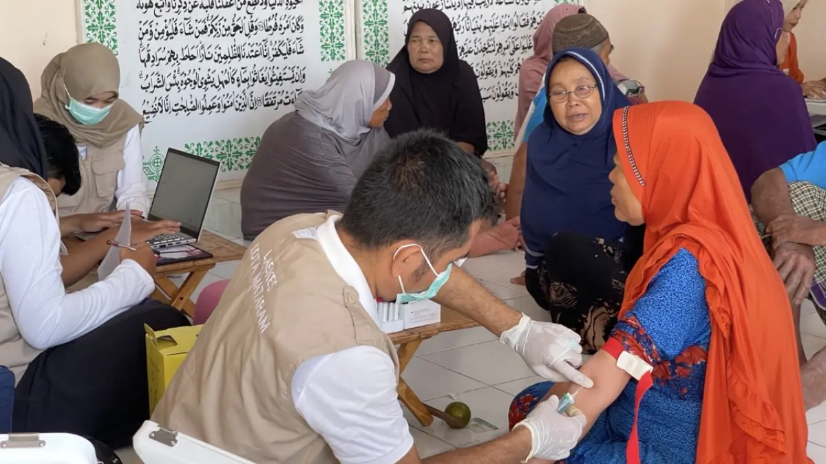 Pengobatan pada lansia.  