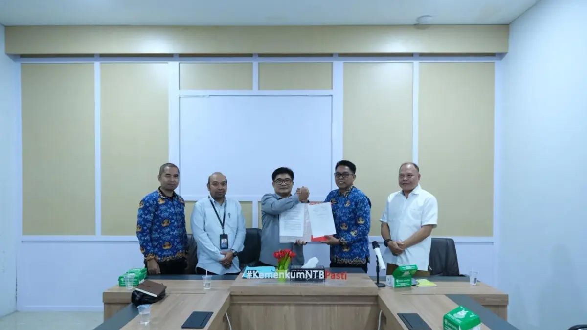 Kemenkum NTB memimpin rapat harmonisasi Raperda konversi BPR NTB menjadi bank syariah di Mataram, Senin (20/4), sebagai langkah percepatan transformasi ekonomi daerah.