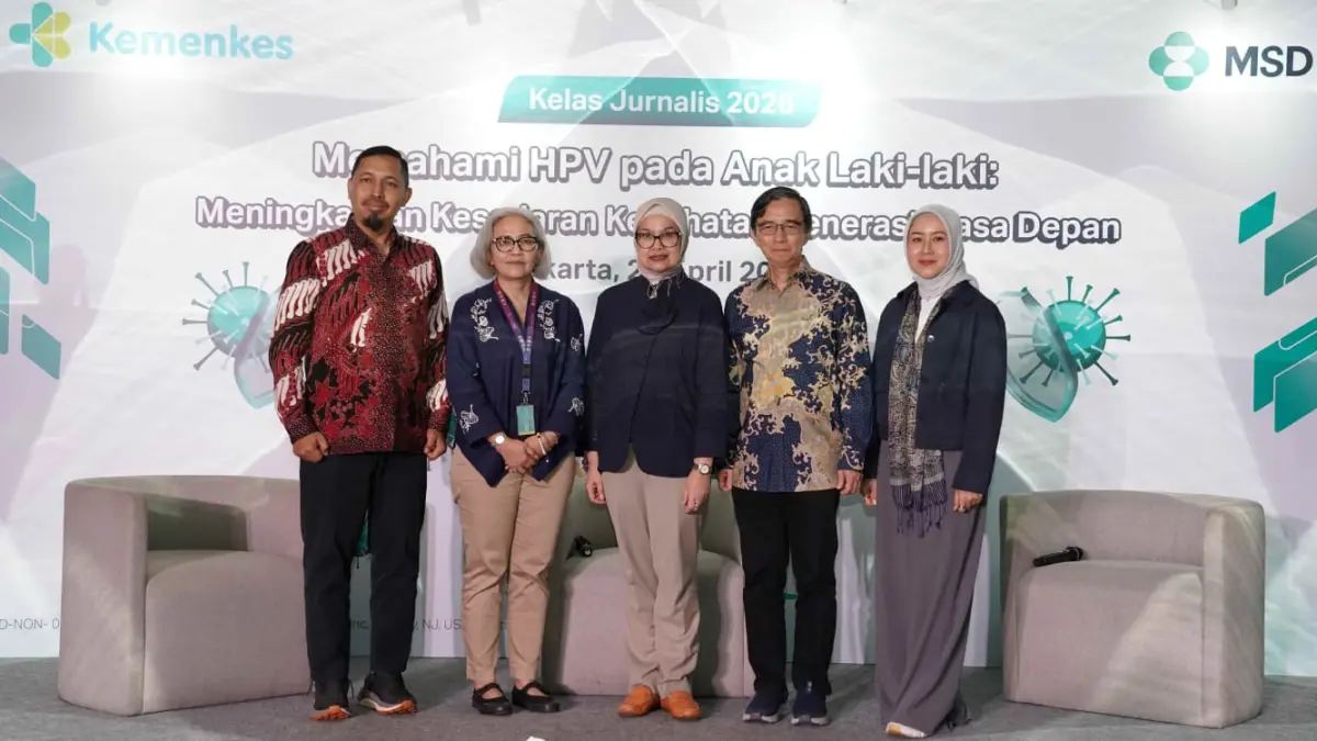 Kegiatan menyoroti fakta medis bahwa infeksi Human Papillomavirus (HPV) tidak hanya mengancam perempuan, tetapi juga memberikan beban kesehatan yang signifikan bagi laki-laki, sehingga pendekatan pencegahan yang inklusif dan komprehensif menjadi semakin krusial.