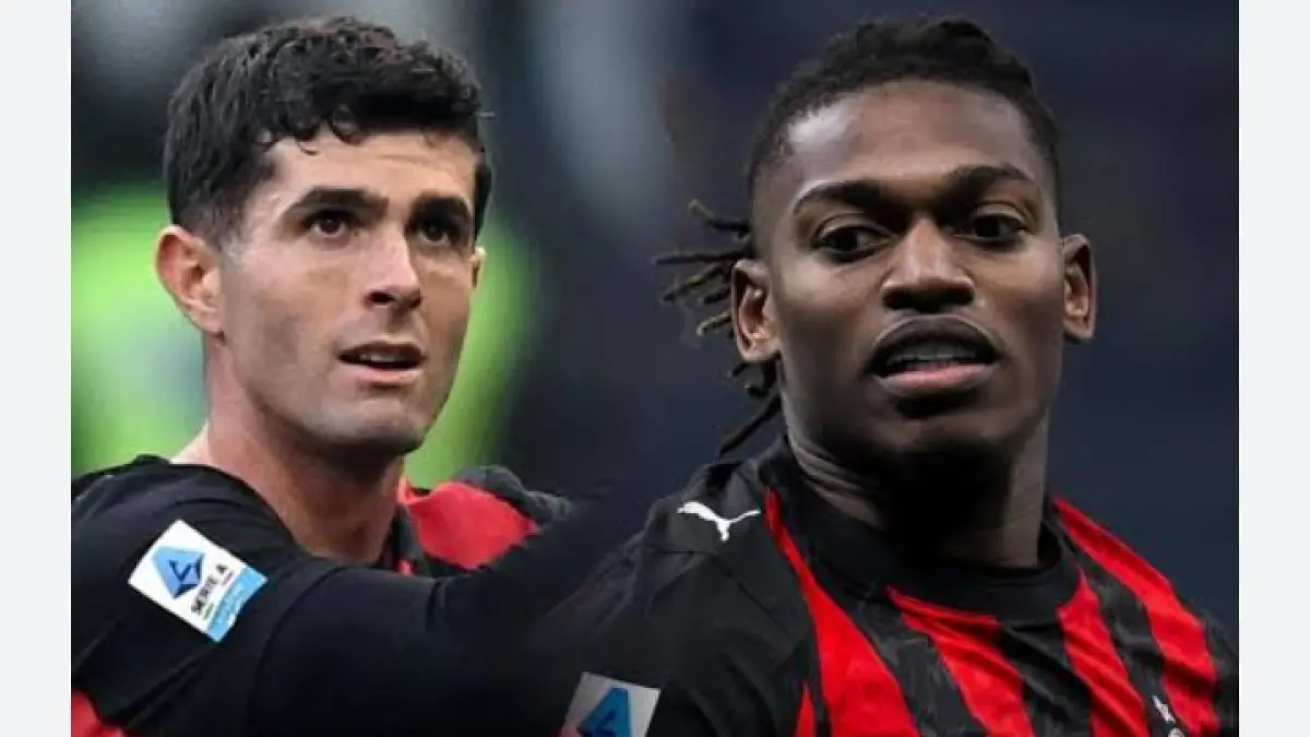 Rafael Leao dan Christian Pulisic, 2 striker AC Milan yang bisa saja pergi pada akhir musim. (Istimewa) 