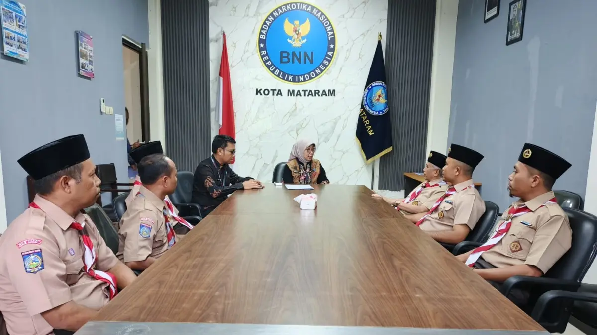 KOORDINASI: Pihak BNN Kota Mataram dan Kwarcab Gerakan Pramuka Kota Mataram koordinasi pembentukan Saka Pramuka Anti Narkoba, Selasa (21/4).