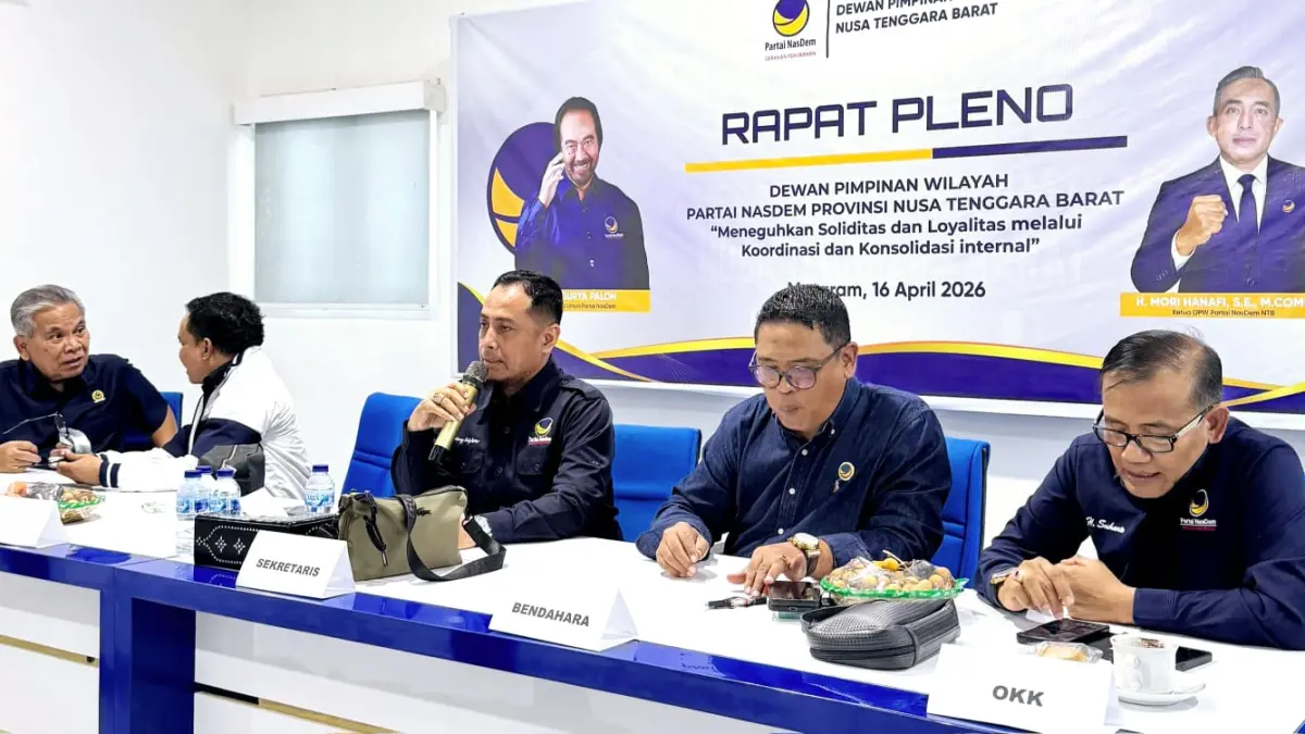 KUATKAN STRUKTUR PARTAI: Tim pansel DPW NasDem NTB melakukan&nbsp; pendalaman terhadap calon ketua DPD NasDem kabupaten/kota se-NTB beberapa waktu lalu. (NASDEM NTB UNTUK LOMBOK POST)