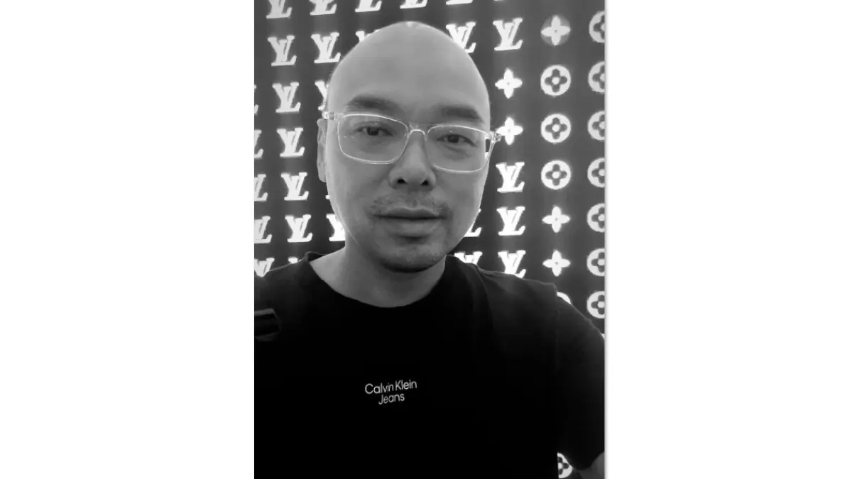Pengamat fashion, Roy Primanto (HARLI/LOMBOK POST)