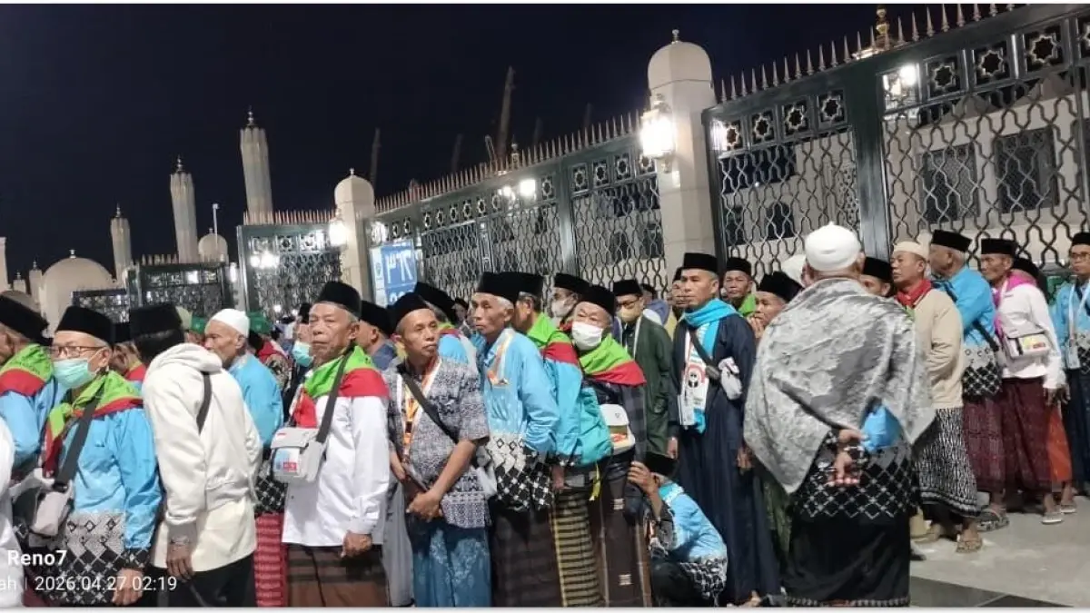 RUKUN ISLAM KELIMA: Para JCH asal NTB sudah tiba di Madinah, untuk melaksanakan ibadah sebelum puncak Haji, belum lama ini. (KEMENHAJ NTB FOR LOMBOK POST)