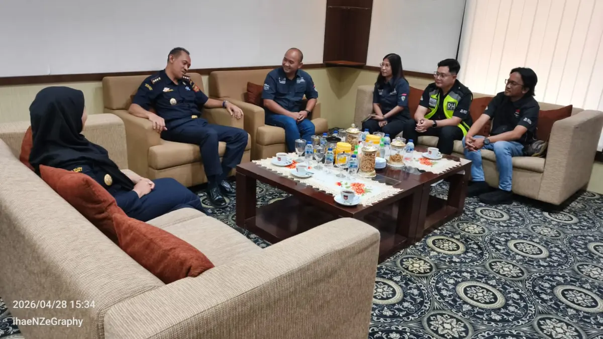 tim MGPA melakukan kunjungan strategis ke Kantor Bea Cukai Tanjung Perak di Surabaya pastikan kelancaran logistik GTWCA 2026.(MGPA/Lombok Post) 
