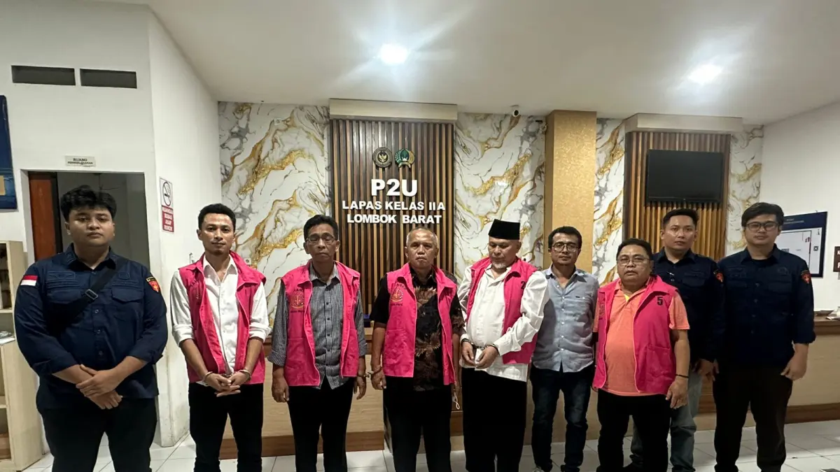 Pengadilan Tindak Pidana Korupsi (Tipikor) Mataram, majelis hakim menjatuhkan vonis bervariasi kepada tiga terdakwa kasus PPJ Lombok Tengah. (Kejari for Lombok Post) 