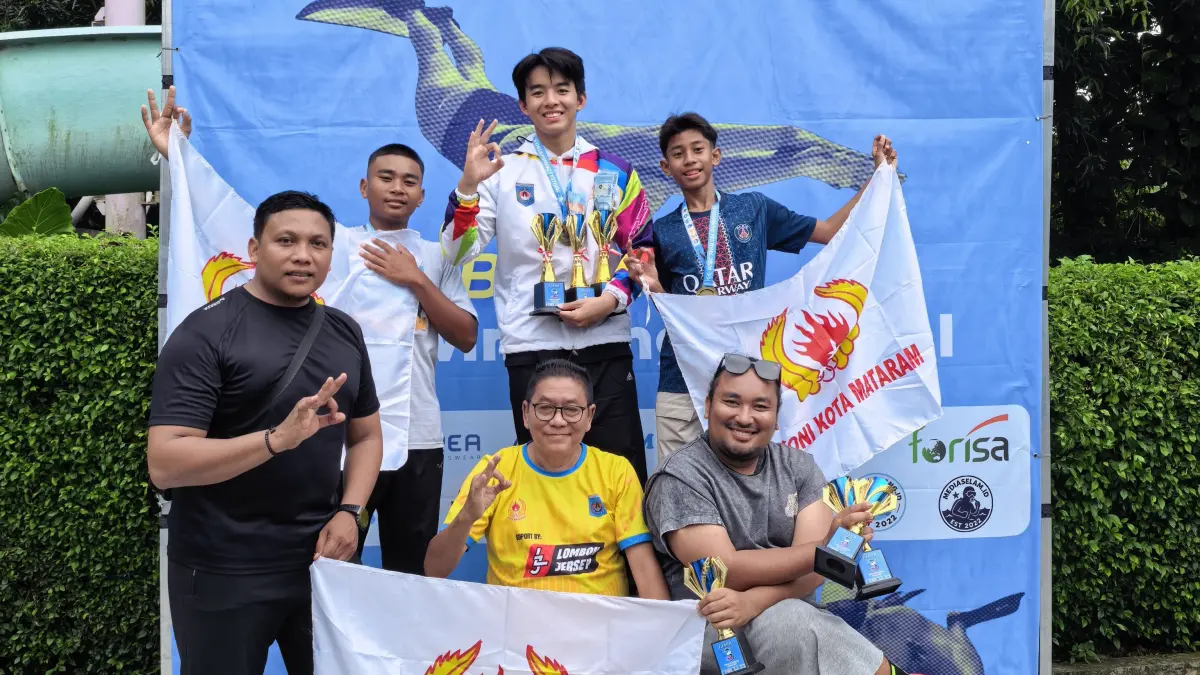 Atlet finswimming Mataram berhasil meraih lima emas di Banten. (IST/LOMBOK POST)