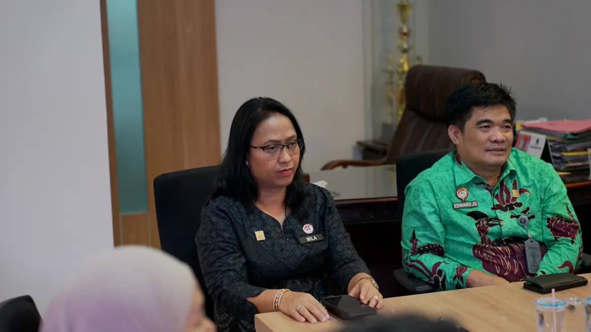 Kepala Kanwil I Gusti Putu Milawati bersama jajaran mengikuti sosialisasi Permenkum 40/2025 secara virtual guna memperkuat harmonisasi regulasi daerah dan meningkatkan kualitas legislasi.